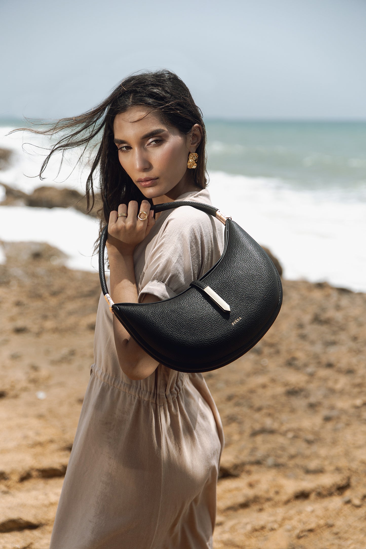 Sora Sling - Black